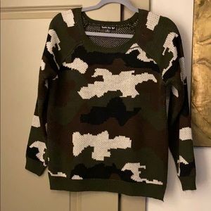 Double Zero Sz Small S Camo Sweater